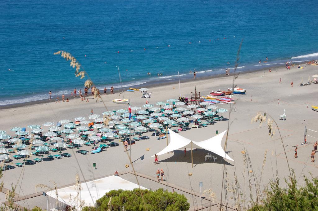 Touring Club Italiano - Marina Di Camerota Exterior foto